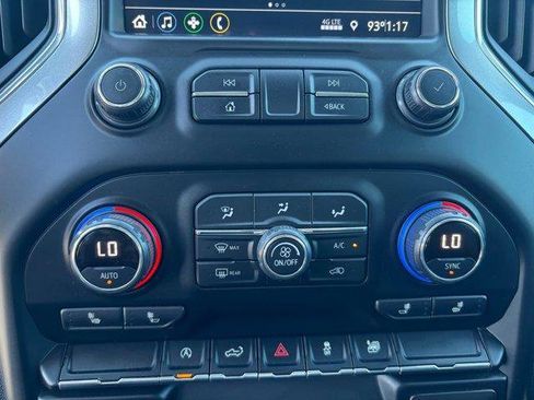 Used 2021 Chevrolet Silverado 1500 LT image 21