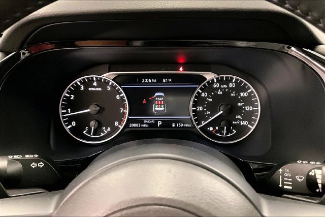 Used 2025 Nissan Pathfinder SV FWD image 27