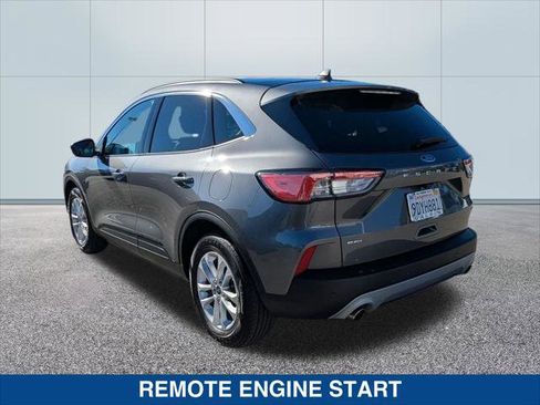 Certified 2022 Ford Escape SEL image 3
