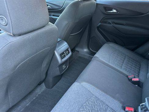 Used 2024 Chevrolet Equinox LT image 15