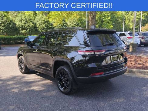 Certified 2025 Jeep Grand Cherokee Altitude RWD image 3