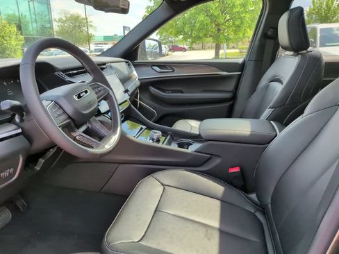 New 2026 Jeep Grand Cherokee L Limited AWD/4WD image 21