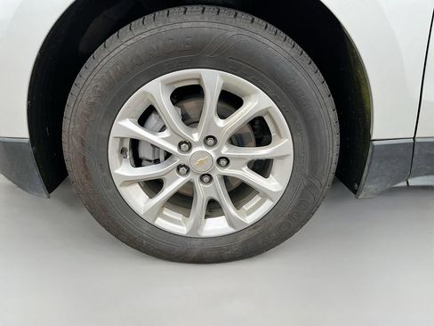 Used 2021 Chevrolet Equinox LS w/ LS Convenience Package AWD/4WD image 28