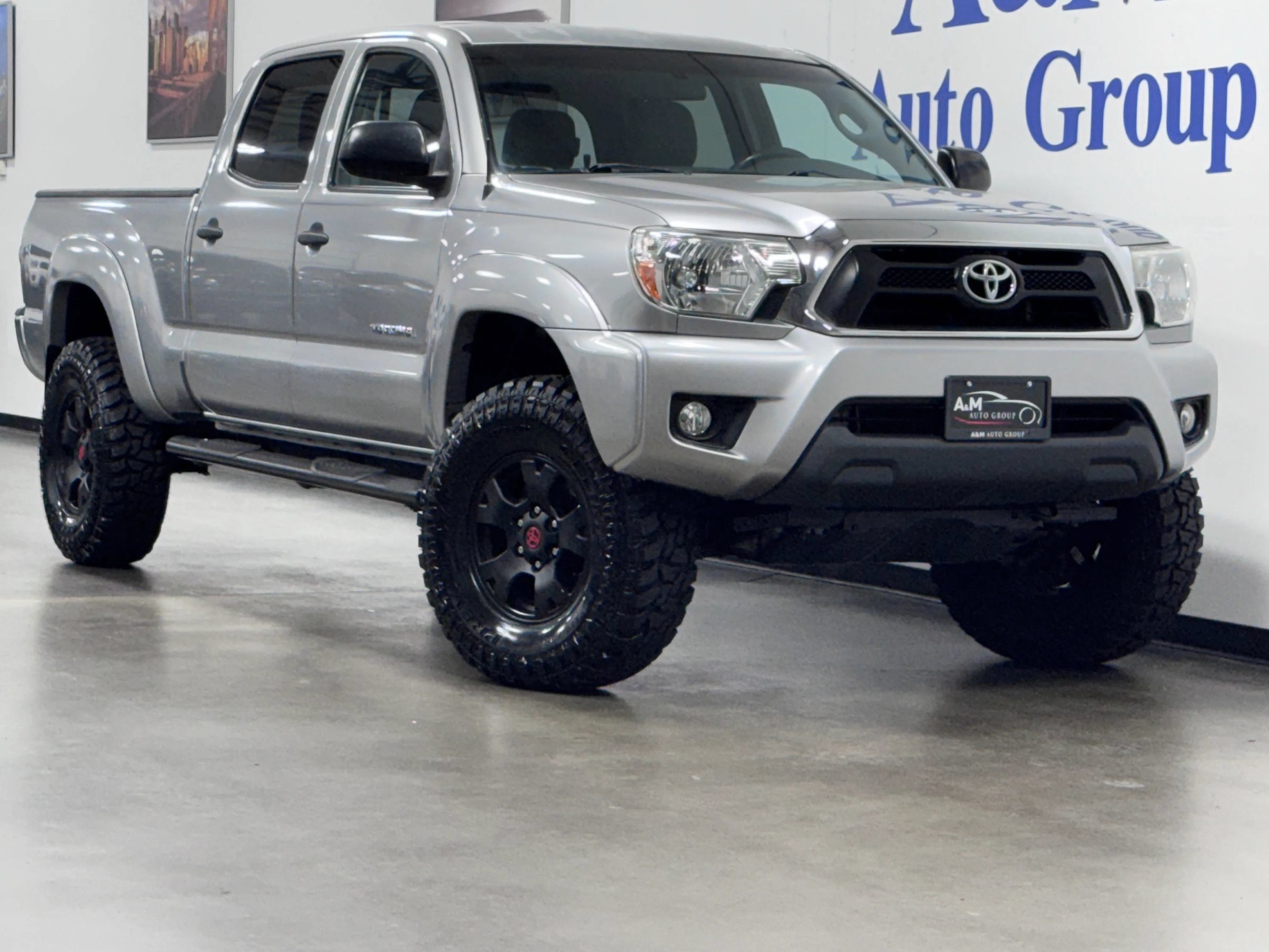 Used 2015 Toyota Tacoma 4x4 Double Cab w/ SR5 Package image 1