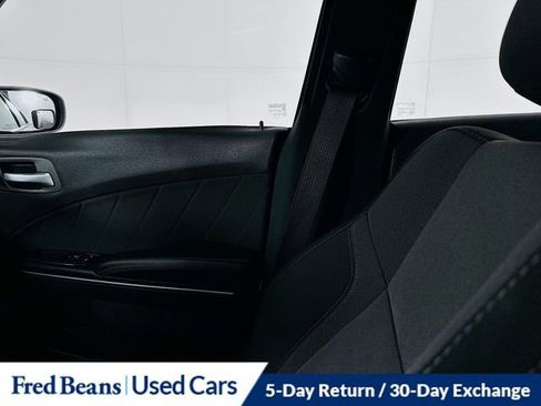Used 2016 Dodge Charger SXT image 26