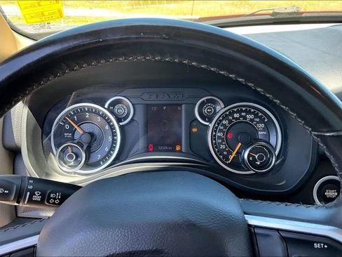 Used 2019 RAM 1500 Big Horn AWD/4WD image 14