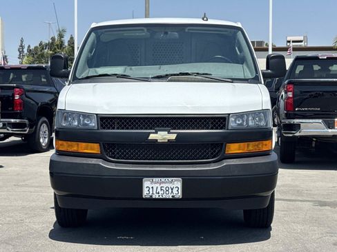 Used 2023 Chevrolet Express 2500 w/ Driver Convenience Package RWD image 2