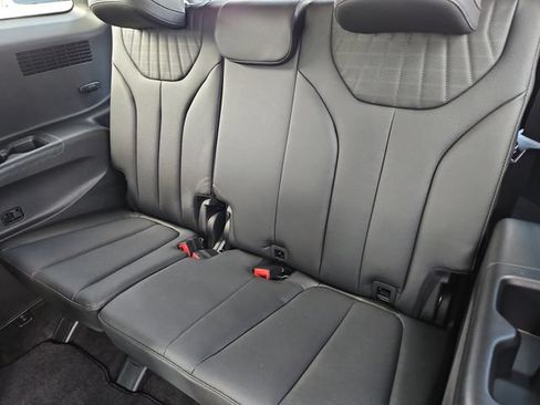 Used 2023 Hyundai Palisade Limited AWD/4WD image 19
