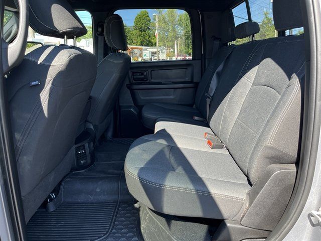 Used 2024 RAM 2500 Tradesman w/ Chrome Appearance Group AWD/4WD image 28