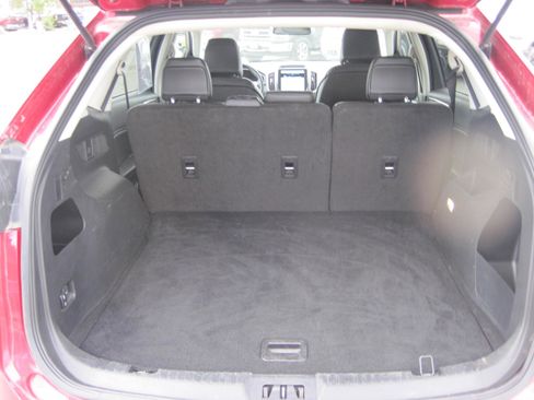 Used 2024 Ford Edge SEL image 6