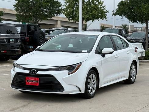 Used 2024 Toyota Corolla LE FWD image 8