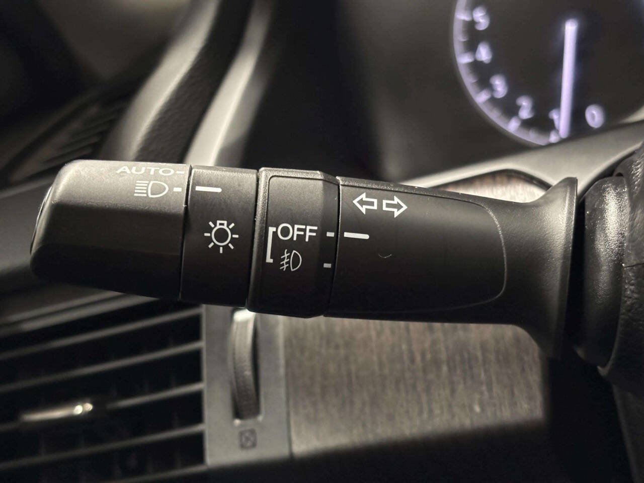 Used 2015 Honda Accord EX-L image 37