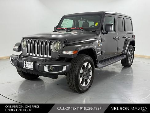 Used 2022 Jeep Wrangler Unlimited Sahara w/ Cold Weather Group AWD/4WD image 1