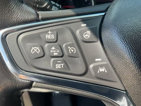 Used 2019 Chevrolet Equinox Premier FWD image 11