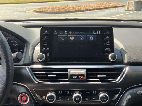 Used 2021 Honda Accord LX image 26