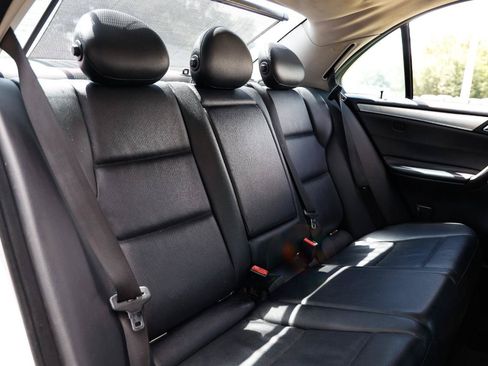 Used 2005 Mercedes-Benz C 230 Sedan image 14