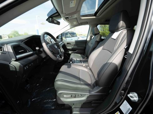 New 2026 Honda Odyssey EX-L image 9