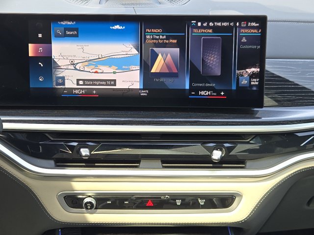 Used 2023 BMW X7 M60i w/ Executive Package AWD/4WD image 3