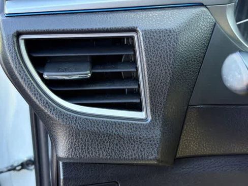 Used 2015 Toyota Corolla S image 14