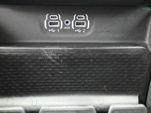 Used 2021 RAM 1500 Laramie w/ Sport Appearance Package image 3