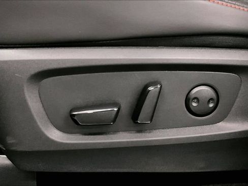 New 2026 Nissan Pathfinder Rock Creek AWD/4WD image 32