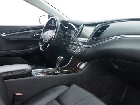 Used 2015 Chevrolet Impala LT w/ Convenience Package image 29