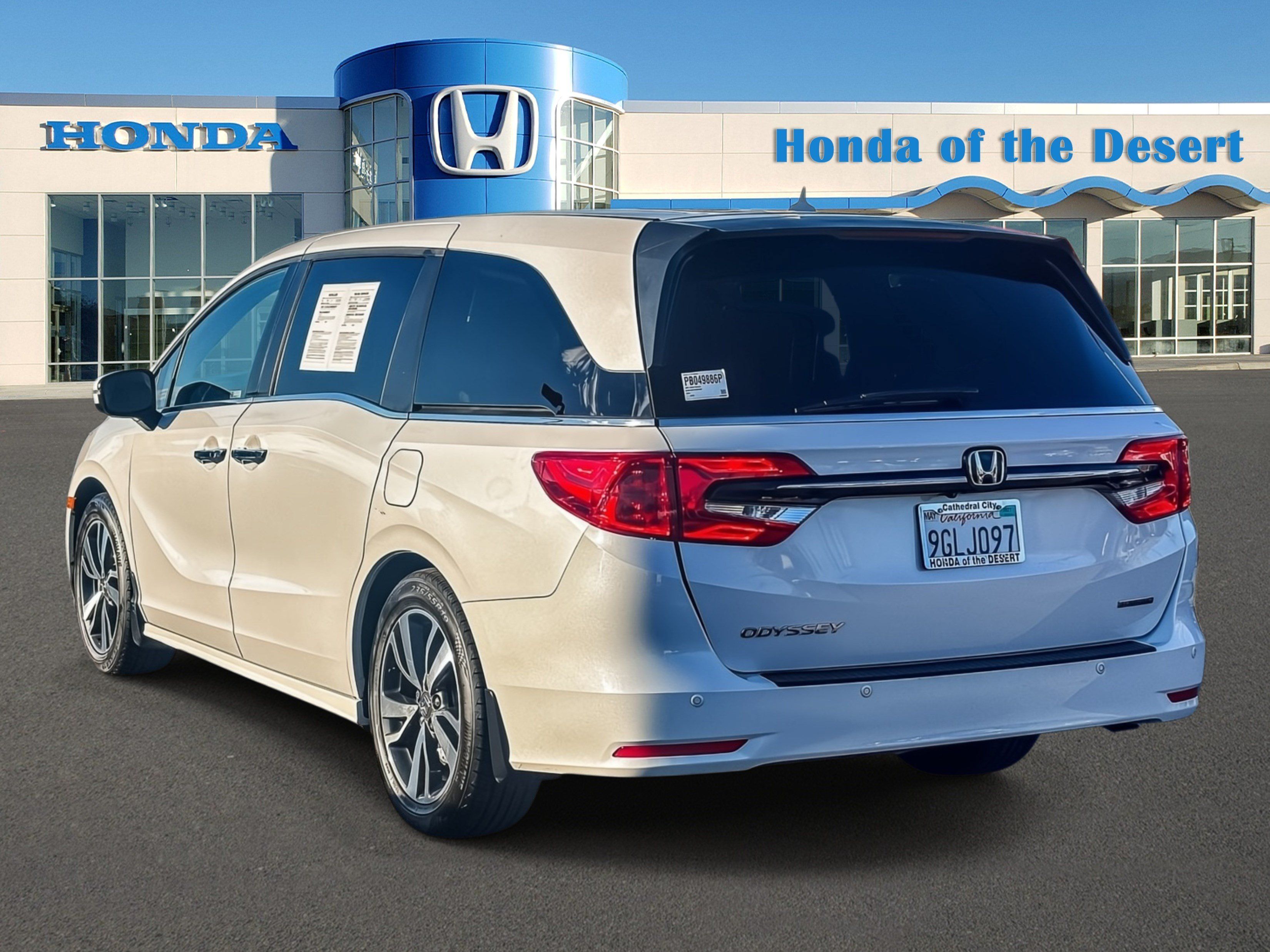 Used 2023 Honda Odyssey Touring image 5