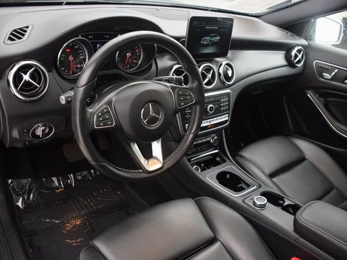 Used 2018 Mercedes-Benz GLA 250 4MATIC image 20