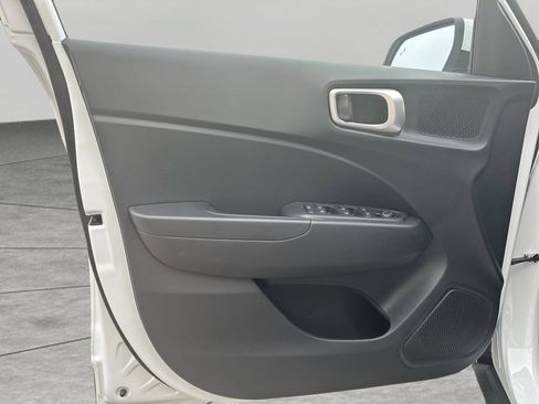 New 2026 Hyundai Venue SEL FWD image 13