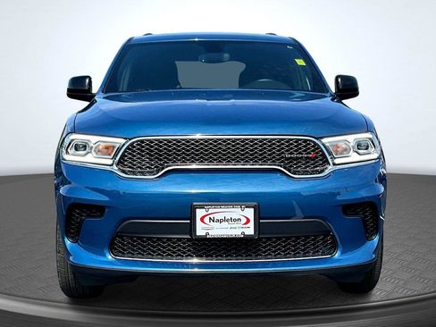 Used 2024 Dodge Durango SXT image 3