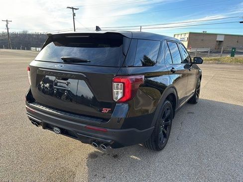 Certified 2022 Ford Explorer ST w/ Equipment Group 401A image 4