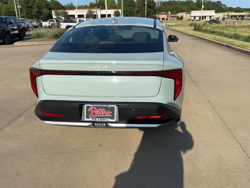 Used 2025 Kia K4 FWD image 8