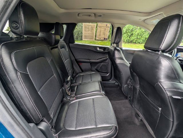 Used 2020 Ford Escape Titanium AWD/4WD image 26