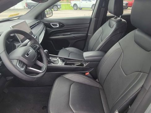 Used 2024 Jeep Compass Limited w/ Driver Assist Group I AWD/4WD image 11