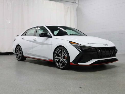 Used 2022 Hyundai Elantra N FWD image 13