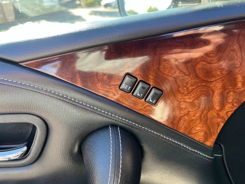 Used 2016 INFINITI QX80 4WD w/ Deluxe Technology Package image 13