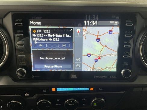 Used 2021 Toyota Tacoma TRD Off-Road image 4