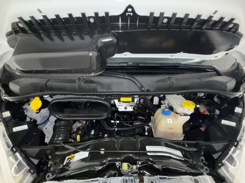 Used 2025 RAM ProMaster 2500 w/ U-Haul Equipment Group FWD image 25