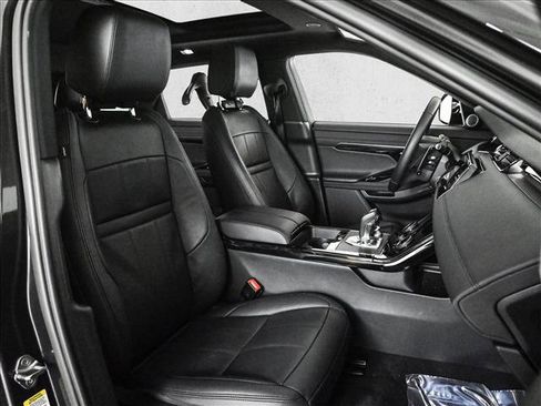 Used 2023 Land Rover Range Rover Evoque R-Dynamic SE image 21