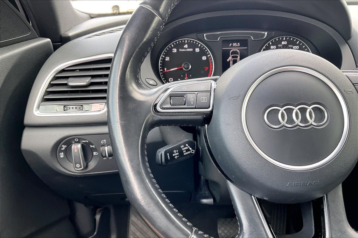 Used 2017 Audi Q3 2.0T Premium w/ Convenience Package FWD image 18