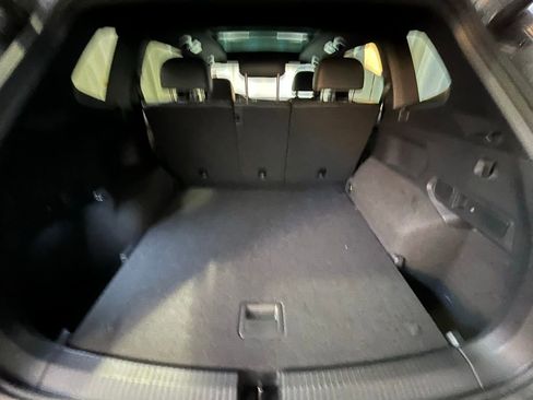 Certified 2024 Volkswagen Tiguan SE R-Line image 30