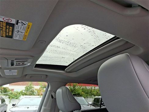 Certified 2023 Toyota Highlander XLE image 15