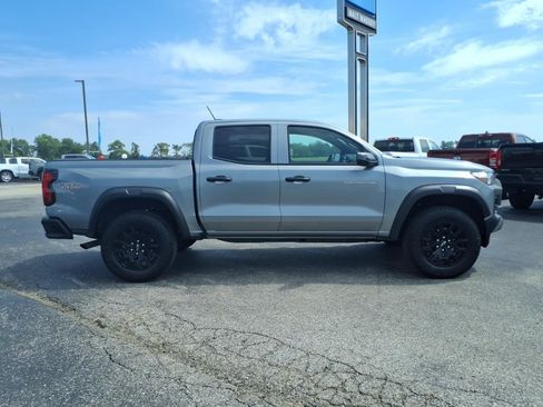 Used 2025 Chevrolet Colorado Trail Boss AWD/4WD image 6