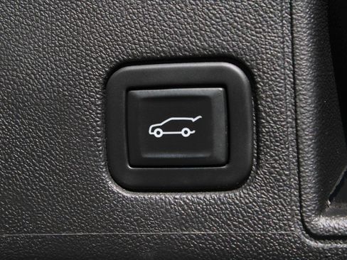 Used 2023 GMC Terrain AT4 AWD/4WD image 9