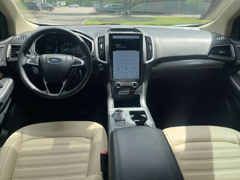 Used 2021 Ford Edge SEL w/ Convenience Package FWD image 16