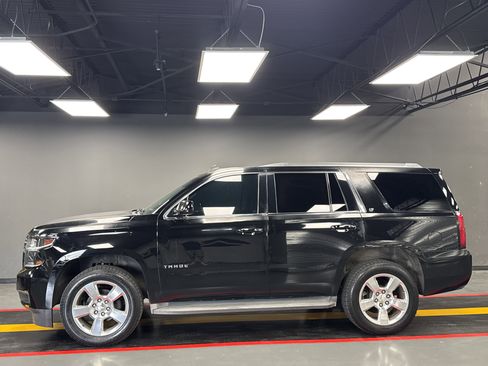 Used 2015 Chevrolet Tahoe LT w/ Luxury Package image 2