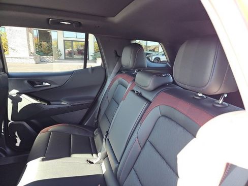 New 2026 Chevrolet Equinox RS image 9