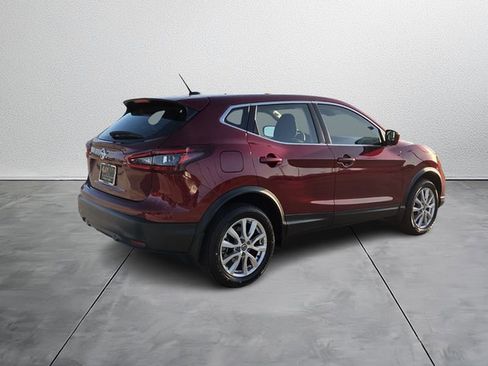 Used 2021 Nissan Rogue Sport S image 5