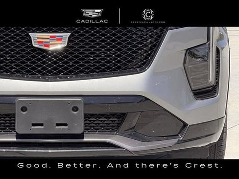 Used 2025 Cadillac XT4 Sport w/ LPO, Floor Liner Package FWD image 11