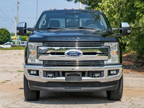 Used 2017 Ford F250 Lariat w/ Chrome Package AWD/4WD image 2